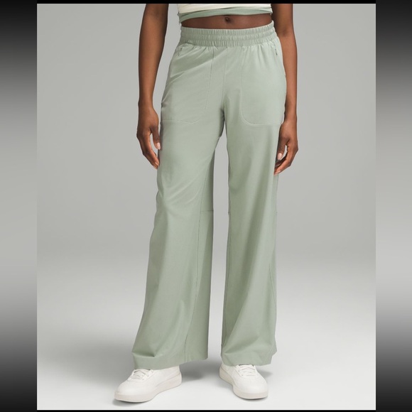 Swift mid-rise wide-leg pant - Picture 2 of 2